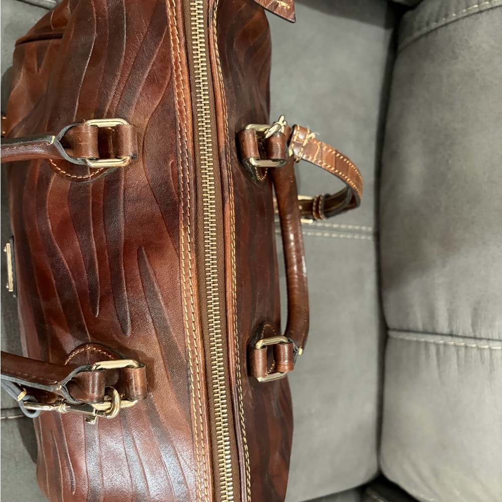 SOLD Dooney & Bourke Tiger Brown Leather Duffel Bag - Picture 12 of 16